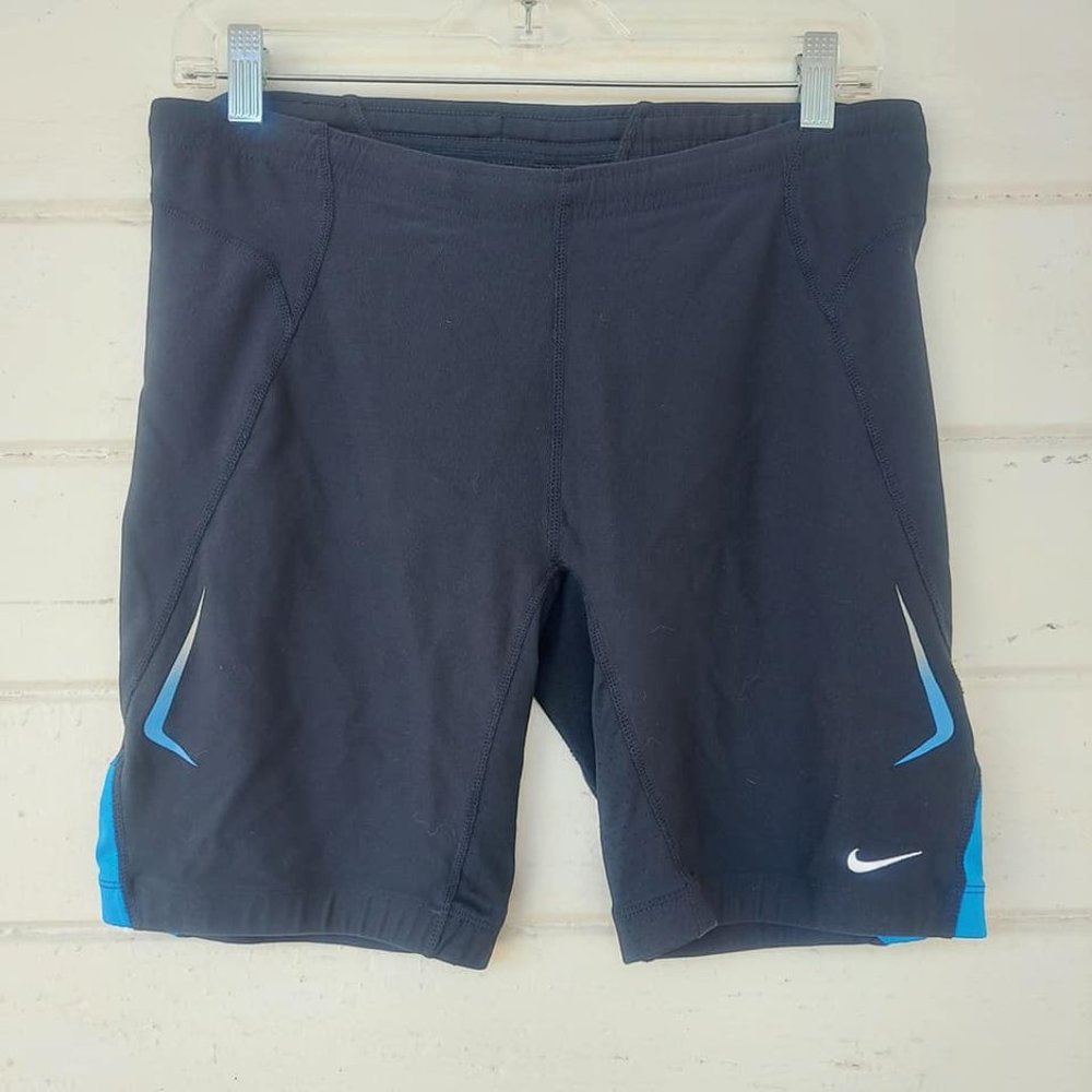 Nike Fit Dry Bike Shorts with Back Waist Pocket 9 Inch Inseam Size XL